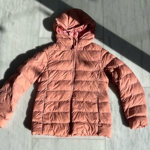 Uniqlo pink puffer